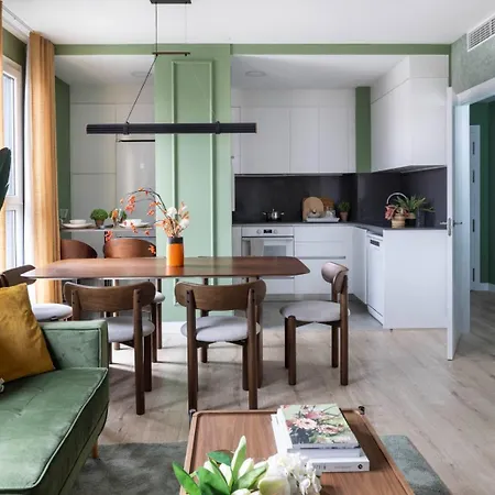 Luxury 3 Bed 26 Floor
