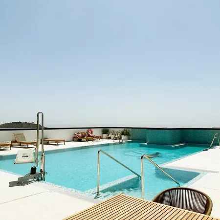 Luxury 3 Bed 26 Floor